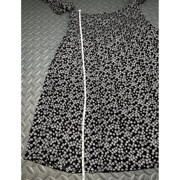 Lulus Picking Daisies Flower print Off-the-Shoulder mini black dress 100%rayon L - Picture 8 of 12